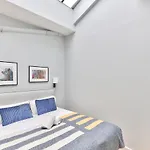 Apartment 124 - Urban Fabulous Flat