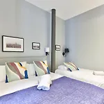 124 - Urban Fabulous Flat Apartment