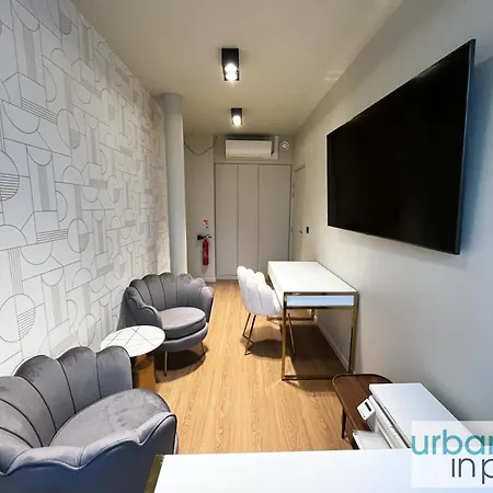 124 - Urban Fabulous Flat